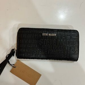 Steve Madden - Black Wallet - silver hardware.